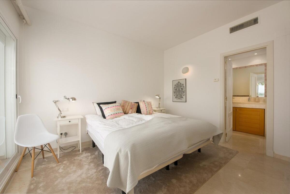 Sun-kissed Duplex Penthouse Appartement