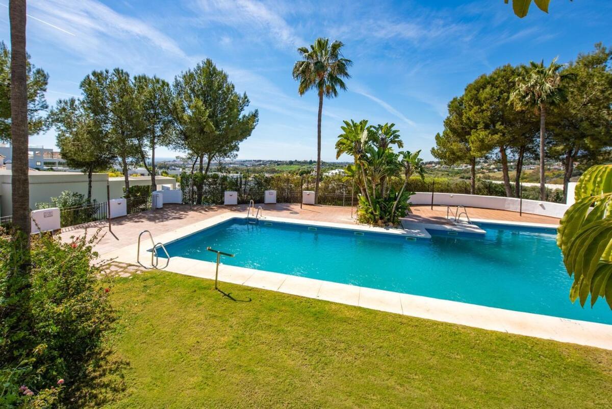 Sun-kissed Duplex Penthouse Appartement Marbella